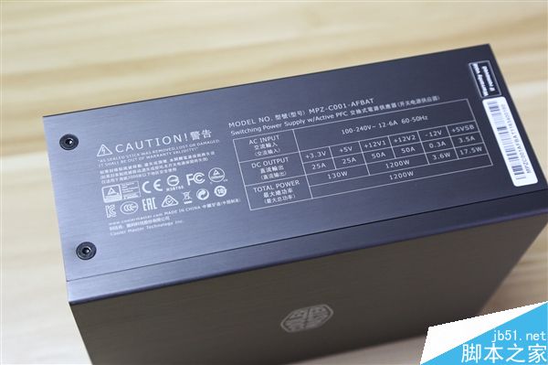 酷冷至尊MasterWatt Maker 1200W電源圖賞:用料做工頂級水平