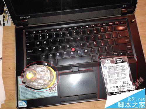 thinkpad e40笔记本怎么拆机更换硬盘?