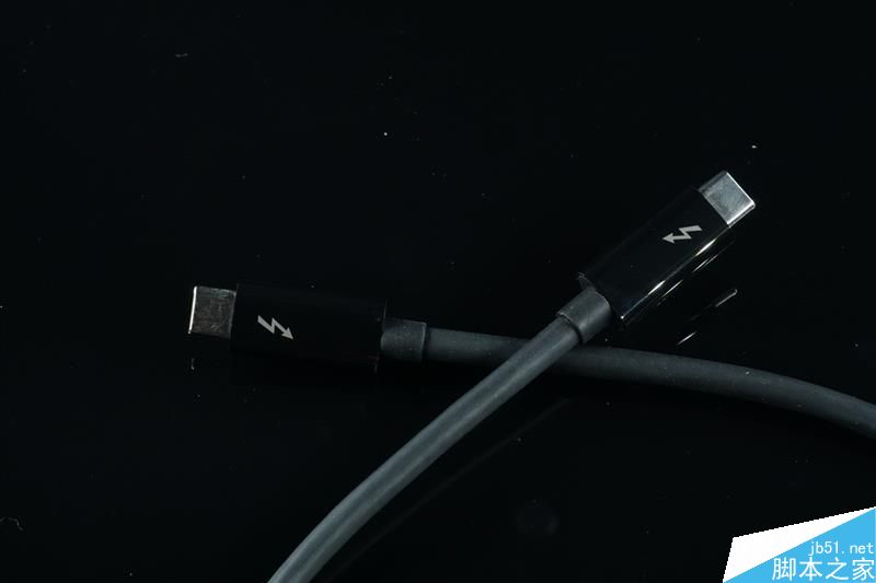 貝爾金Thunderbolt 3數(shù)據(jù)線開箱及拆解:支持5K視頻