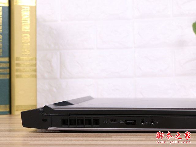 Alienware 17值得买吗？2017新款17吋外星人笔记本全面深度评测