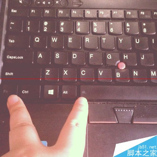 thinkpad笔记本摄像头灯一直亮着怎么关？