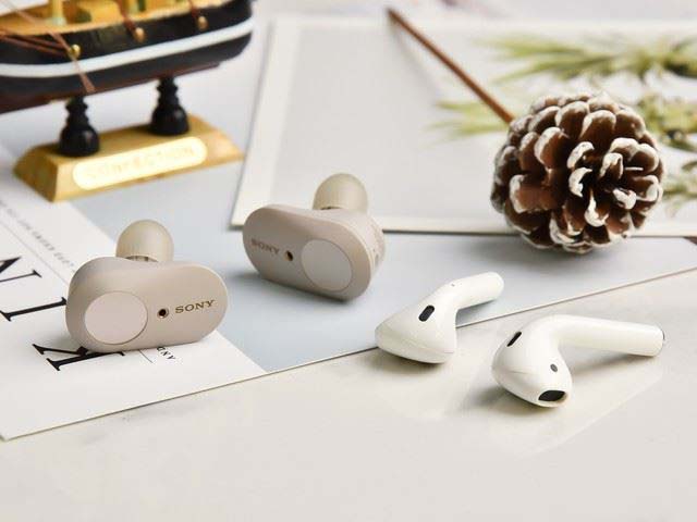 索尼新款降噪豆和苹果AirPods 2哪款好 索尼新款降噪豆和苹果AirPods 2区别对比