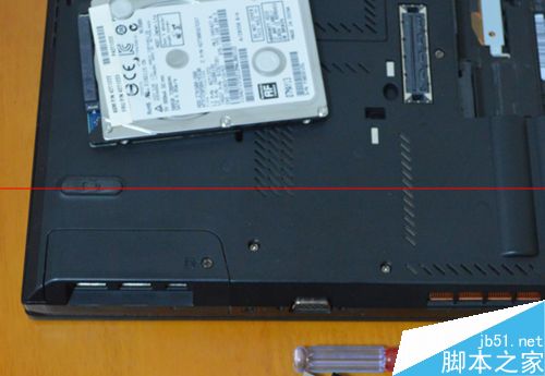 thinkpad T430怎么加装SDD固态硬盘？