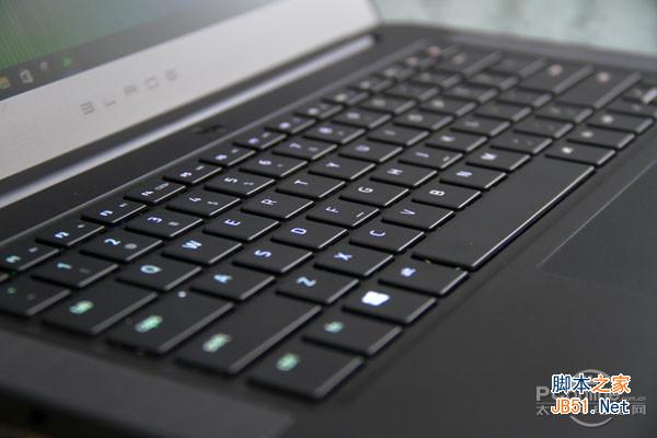 雷蛇灵刃(Razer Blade)怎么样 2017新款雷蛇灵刃游戏本全面评测图解