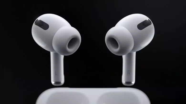 PowerBeats Pro对比AirPods Pro 哪款更值得入手