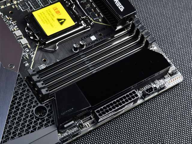 微星MEG Z590 GODLIKE主板怎么樣 微星MEG Z590 GODLIKE主板評測