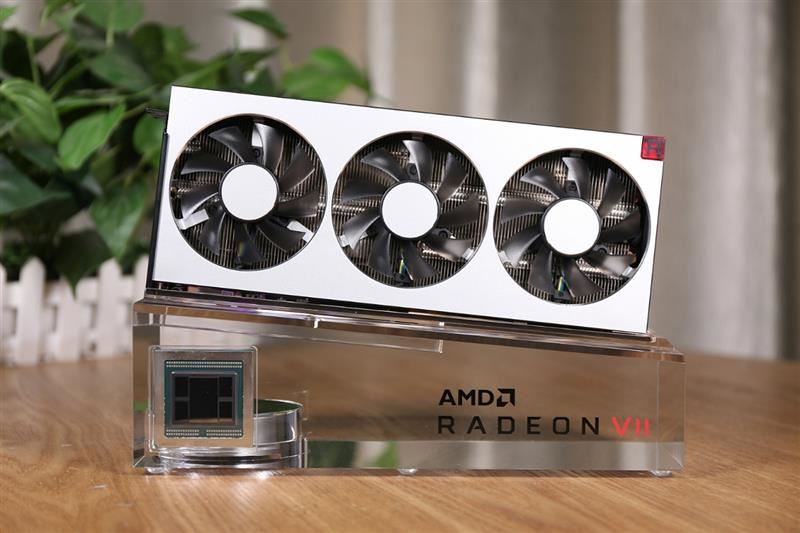 Radeon VII顯卡值不值得買 全球首款7nm游戲顯卡Radeon VII首發(fā)評測