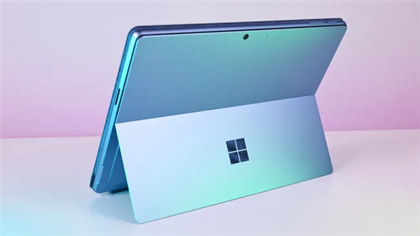 直接与iPad Pro竞争！微软正开发小尺寸Surface Pro