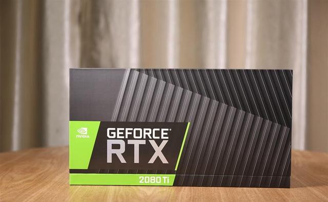 NVIDIA RTX2080Ti顯卡開箱圖賞 外觀頗像“煤氣灶”